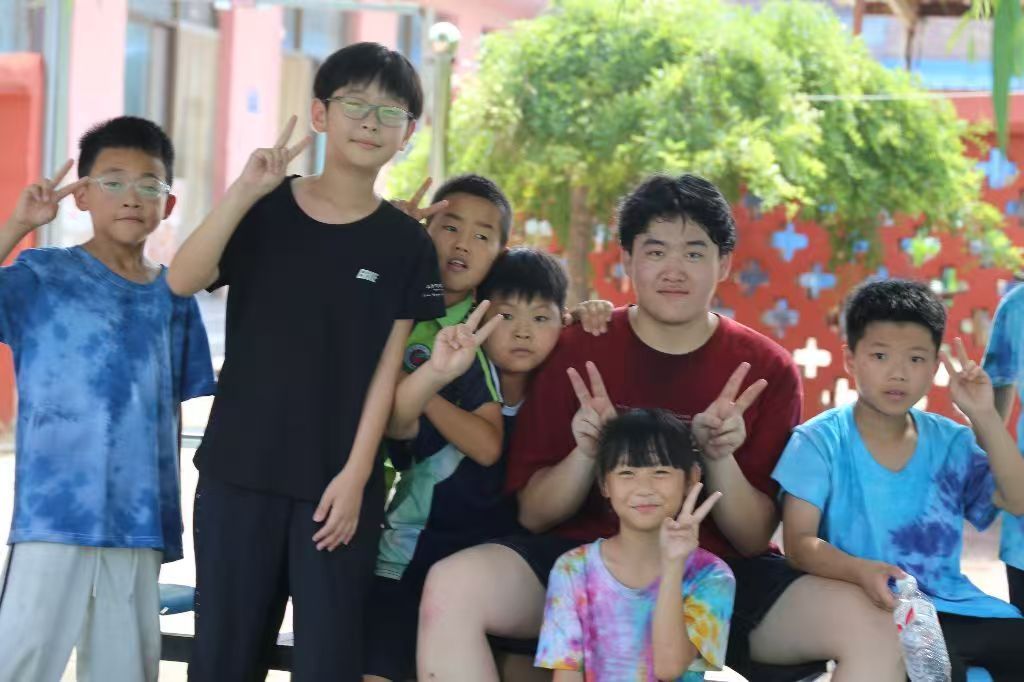 在乡村振兴的卷轴中